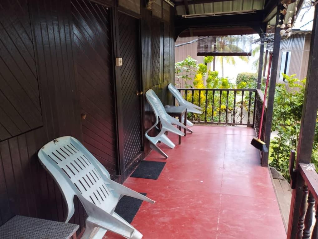 Abc Chalet Tioman Kampong Ayer Batang Екстер'єр фото