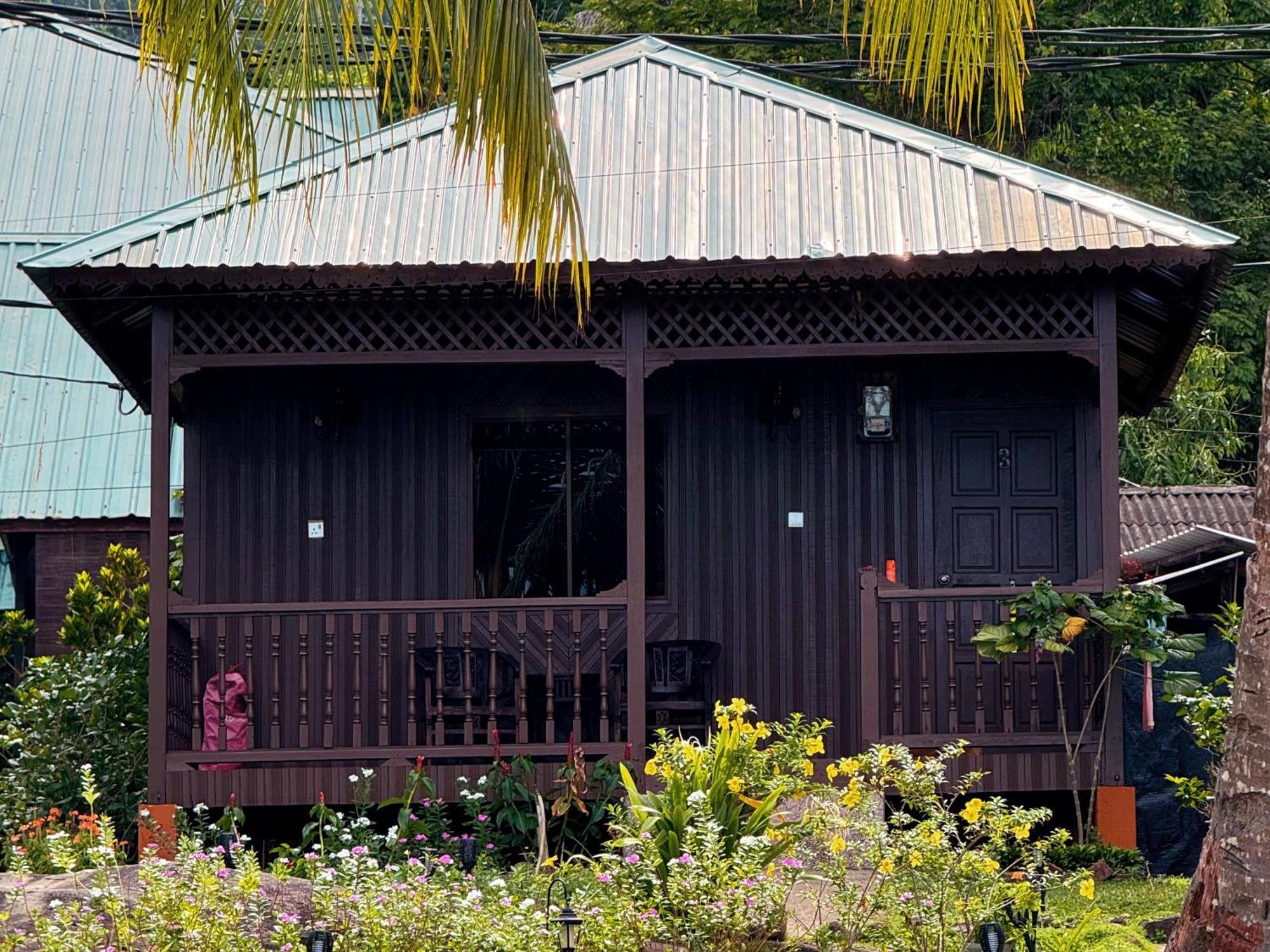 Abc Chalet Tioman Kampong Ayer Batang Екстер'єр фото