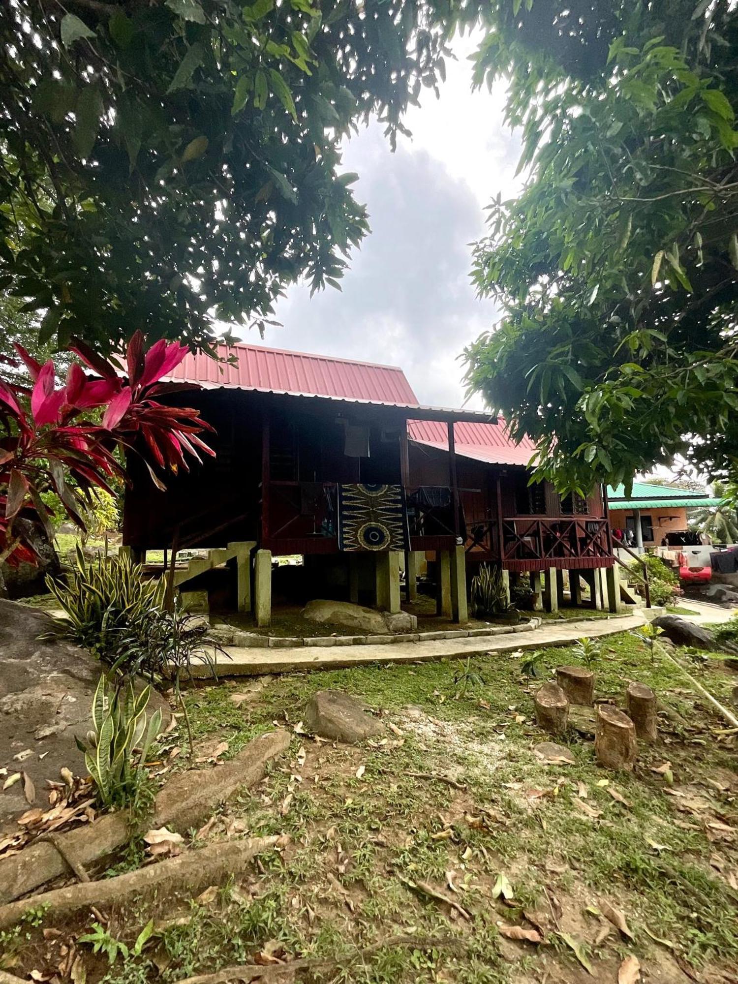 Abc Chalet Tioman Kampong Ayer Batang Екстер'єр фото